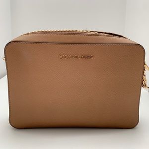 Michael Kors Jet Set Crossbody - Acorn